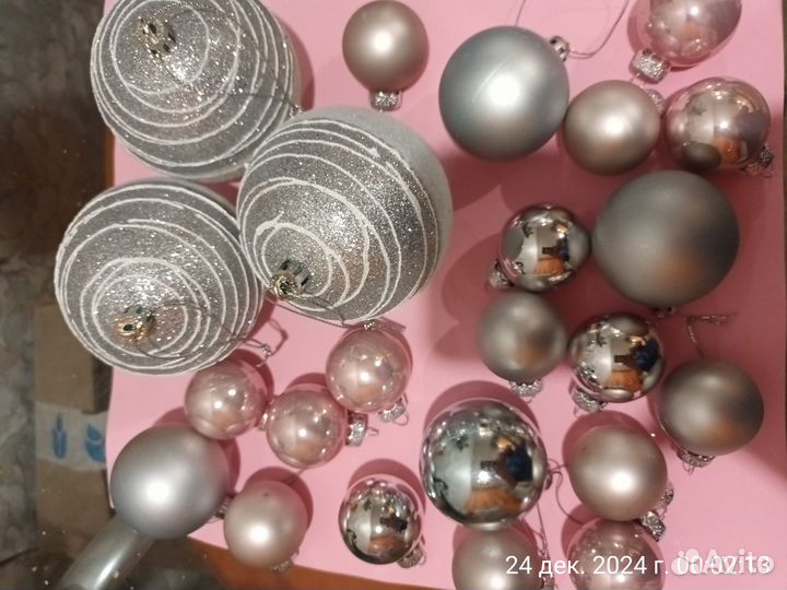 Елочные игрушки