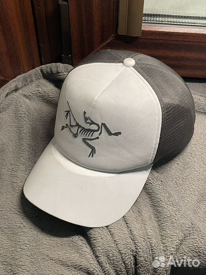 Кепка arcteryx