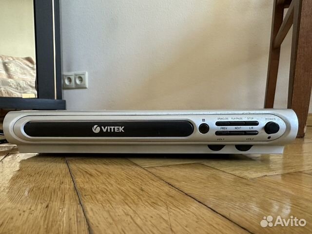 DVD проигрыватель Vitek