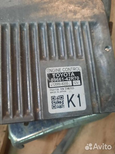Блок управления двигателем Toyota Rav 4 40 2.0