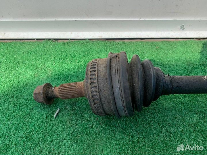 Полуось (привод) передняя правая R