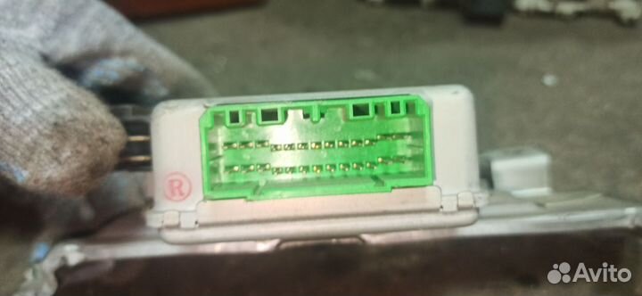 Блок управления дроселем Mitsubishi galant 8 4g94