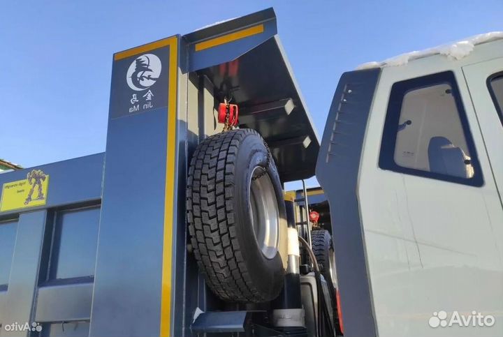 FAW CA3250P66K24T1E5, 2023