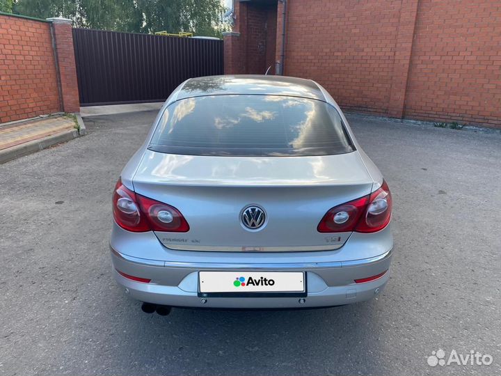 Volkswagen Passat CC, 2011