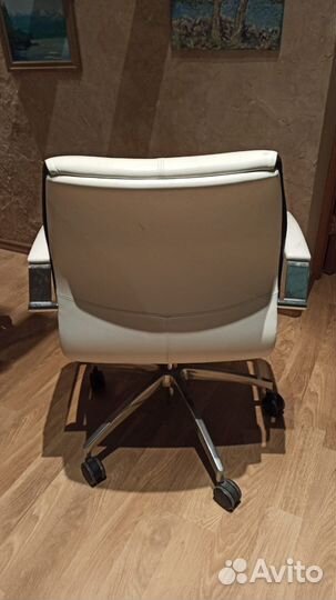 Компьютерное кресло