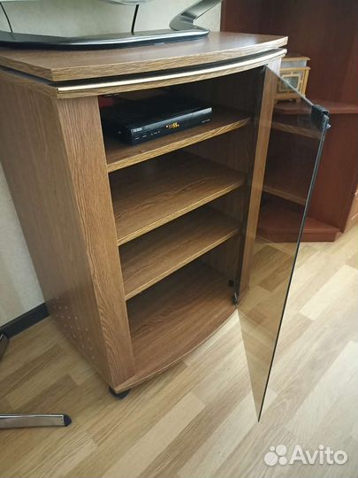 Тумба под телевизор