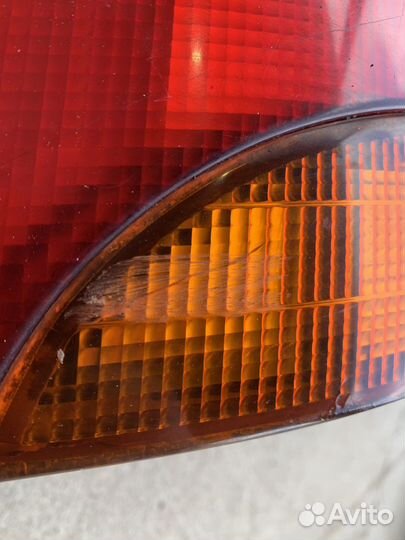 Задний левый фонарь Subaru Impreza GF