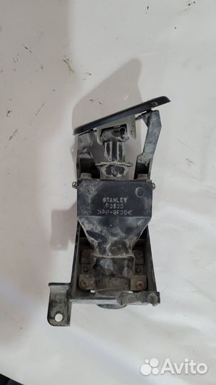 Mazda 3 bk 2003-2009 форсунка с кронштейном седан