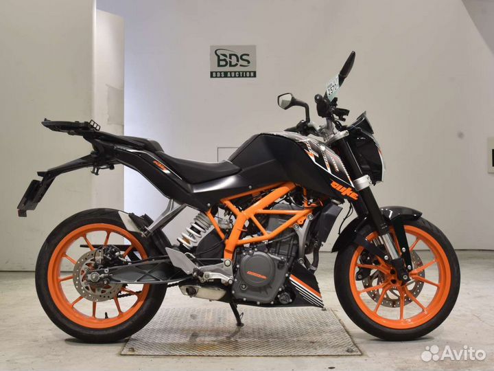 KTM-250 Duke