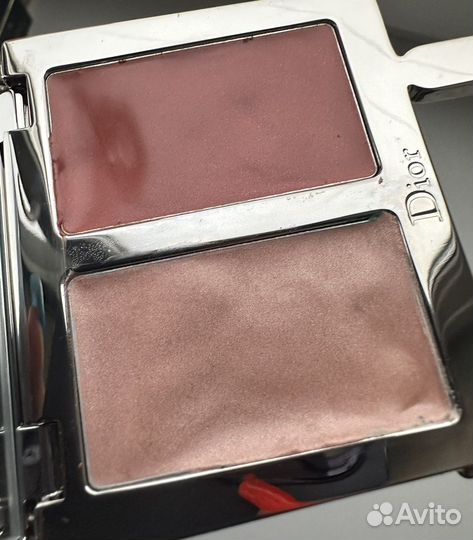 Dior брелок блеск хайлайтер 002