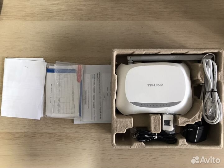 Wi-Fi роутер с adsl2+ модемом Tp-Link