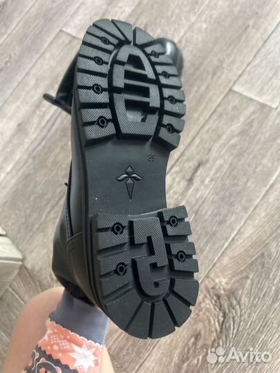 Ботинки новые