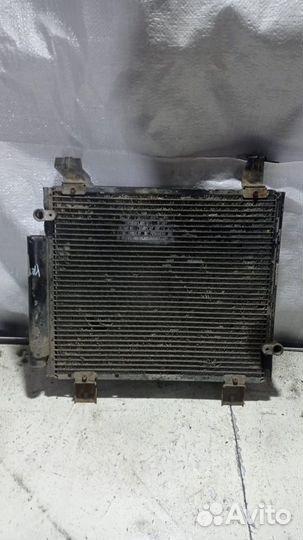 Радиатор кондиционера Дайхатцу YRV