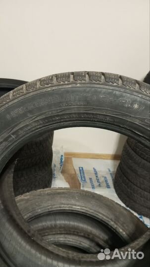 Nokian Tyres Hakkapeliitta R2 SUV 235/55 R19 и 235/55 R19 19D