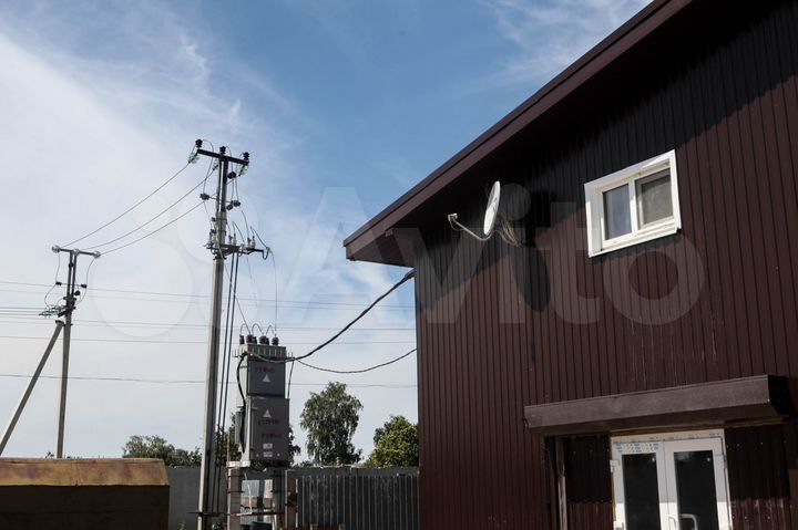 Жилой дом с производственными помещениями, 669 м²