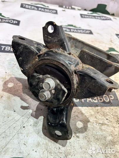 Подушка двигателя левая Hyundai Santa Fe 3 2.2