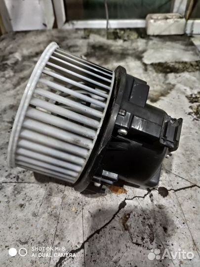 Вентилятор печки для Volvo S40 S60 S80 XC60 XC70