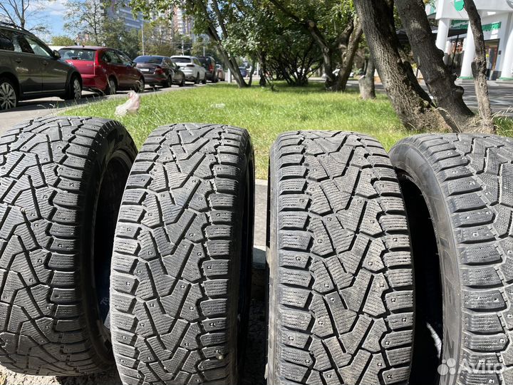 Pirelli Ice Zero 245/45 R19