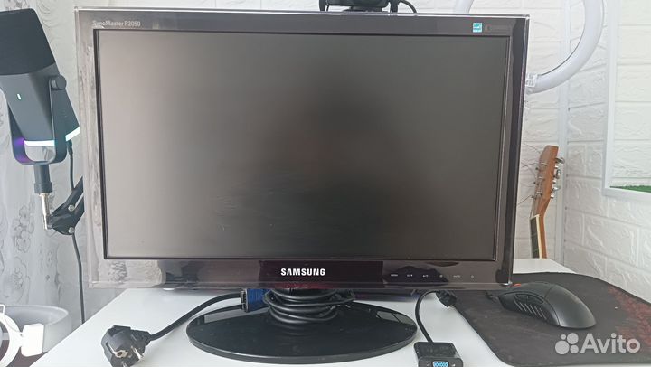 Монитор Samsung