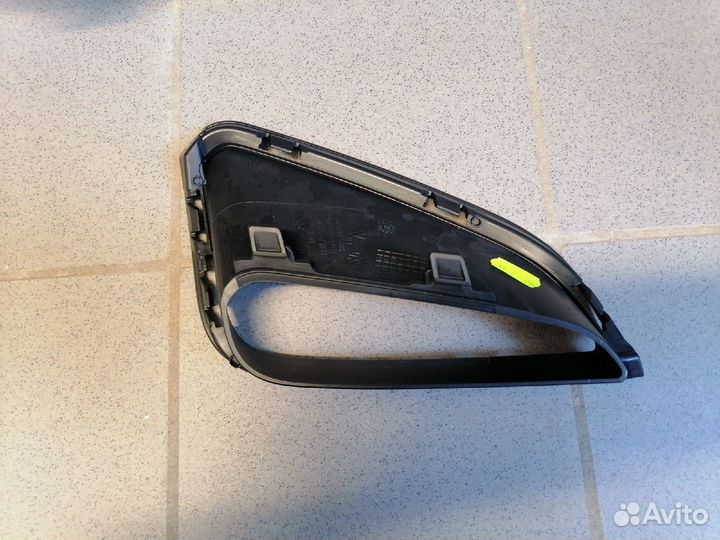 Передняя накладка правая Taos, 2GL8532129B9