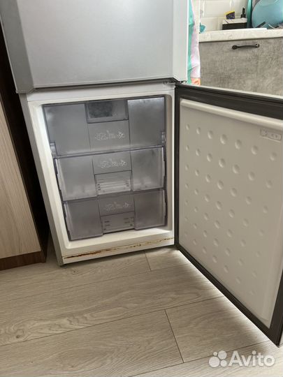 Холодильник beko