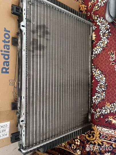 Радиатор охлаждения mersedes w140