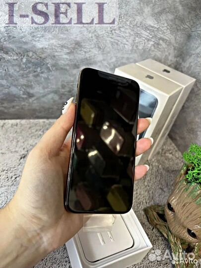 iPhone Xs, 64 ГБ