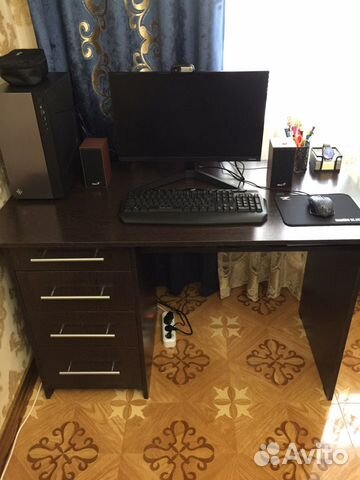 Компьютерный стол