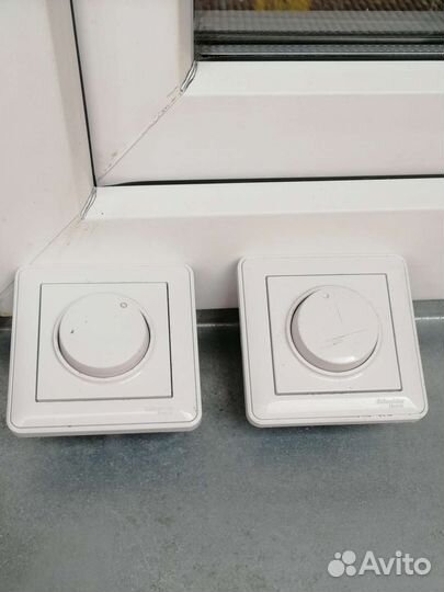 Schneider Electric SR-5S0-1-86 W59 светорегулятор