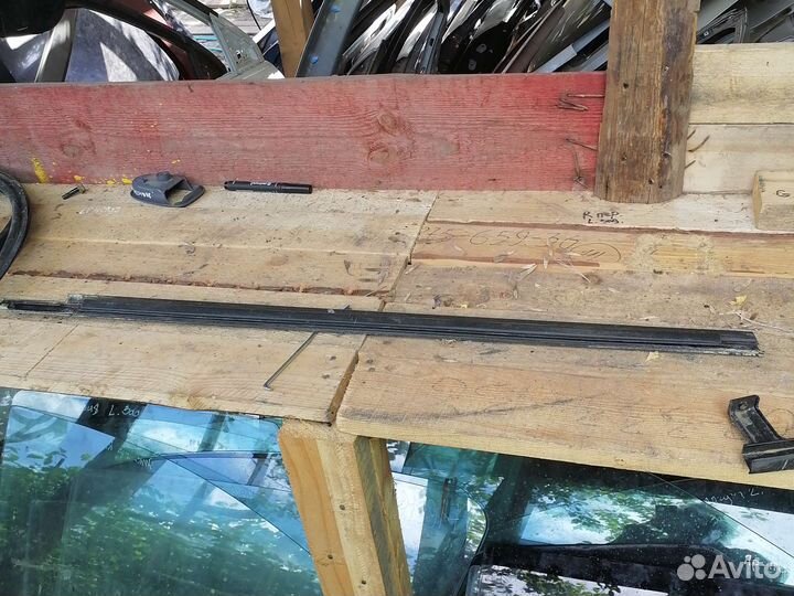 Бархотка передней левой двери чери кимо а1