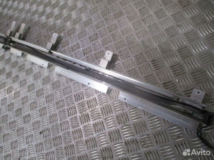 Шторка солнцезащитная MAN 81637036049