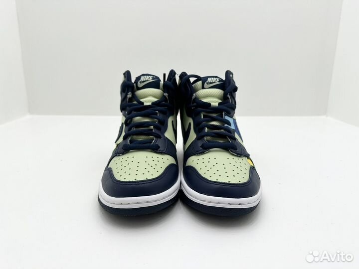 Кроссовки Nike Dunk High wmns 