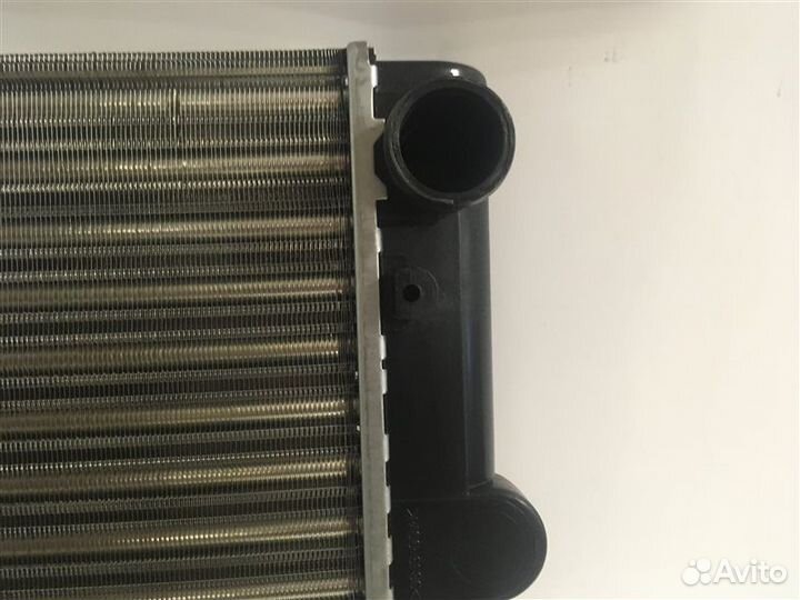 Радиатор охлаждения Volkswagen Passat B3 1988-1993