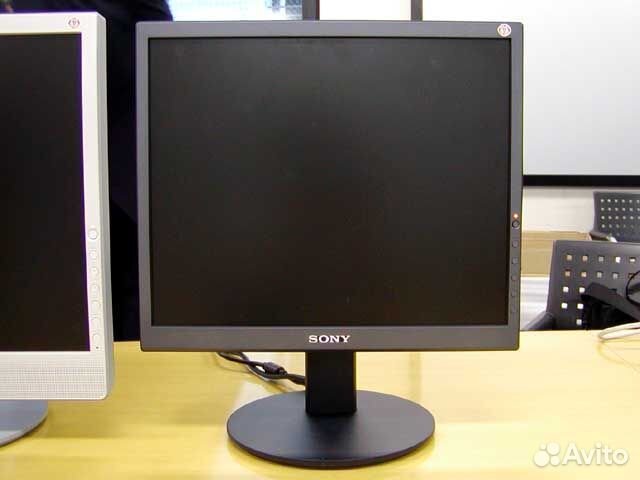 Монитор Sony SDM-S94 19