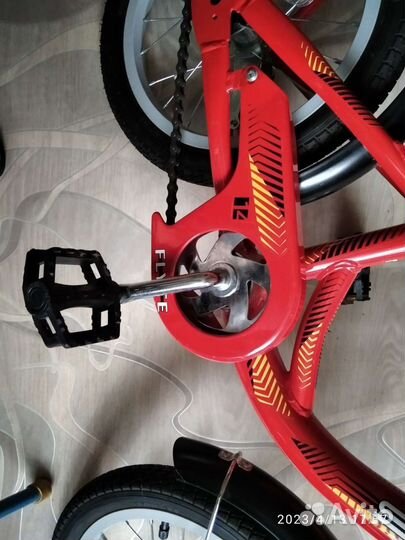 Детский велосипед 4-Х колёсный