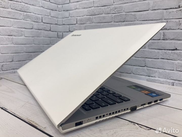 Игровой ноутбук Lenovo i3/SSD/Nvidia/гарантия