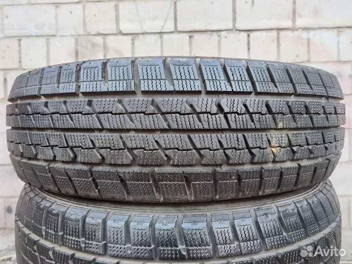 Goodyear Ice Navi Zea II 205/60 R16 98H