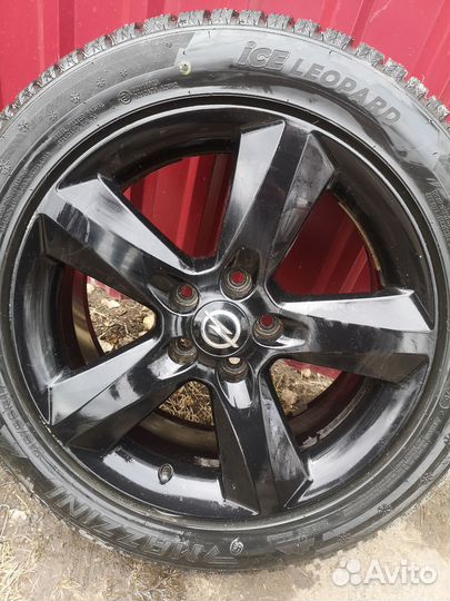 Mazzini Ice Leopard 215/55 R17