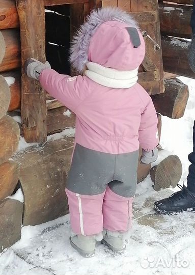 Зимний комбинезон для девочки 98