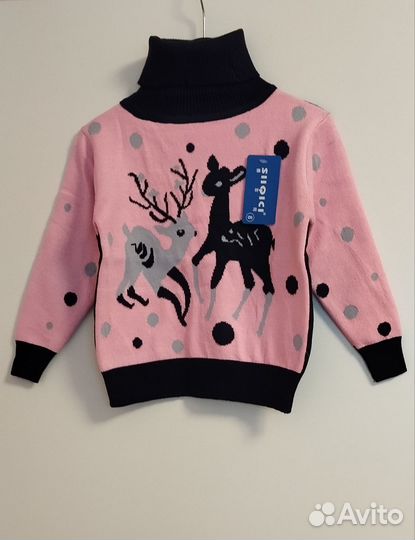 Свитер для девочки с оленями