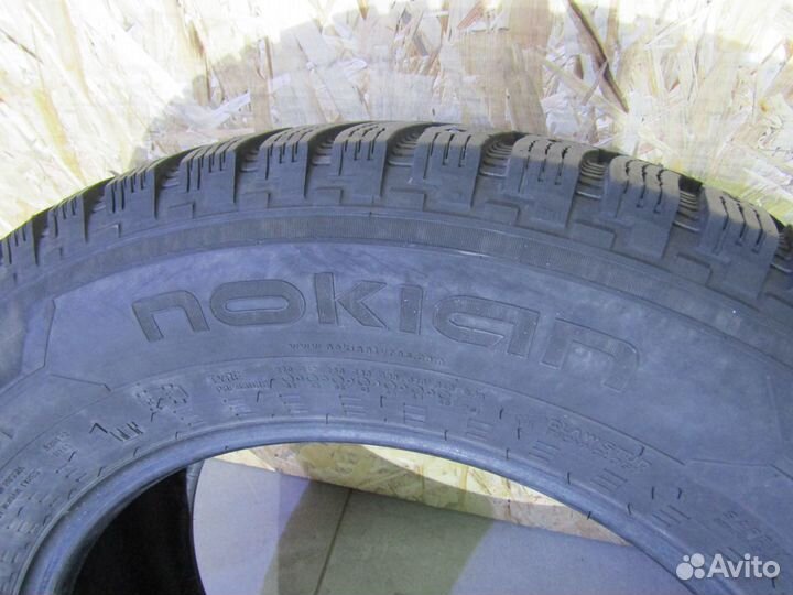 Nokian Tyres Hakkapeliitta 5 235/65 R17