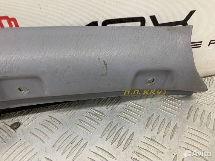 Б/У накладка стойки салона (обшивка салона)