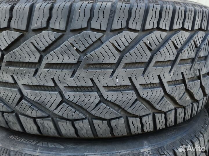 Kormoran Snow 235/45 R18 98V