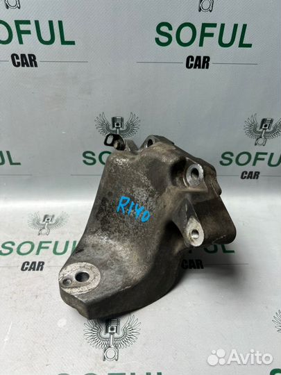 Кронштейн двигателя левый Lexus Is 220