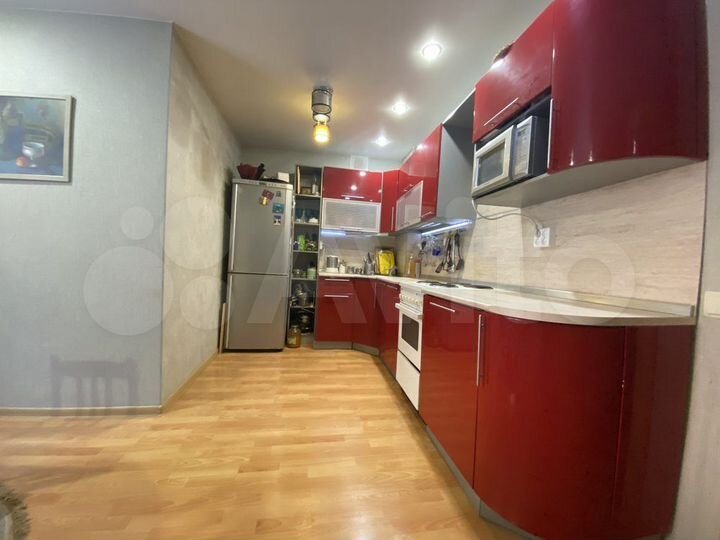 3-к. квартира, 85,3 м², 2/10 эт.