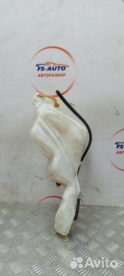 Бачок омывателя Dodge Caliber SUV 2.0 ECN 2006