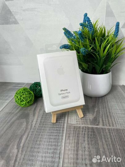 Повербанк Apple MagSafe Battery Pack