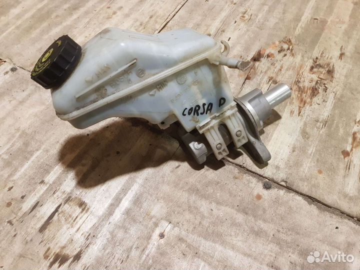 Главный тормозной цилиндр Opel corsa D