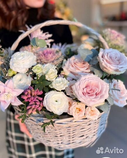 Цветы в корзине доставка