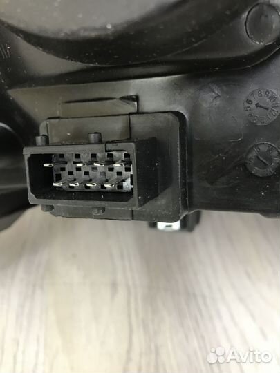 Фара Geely emgrand EC7 Лев